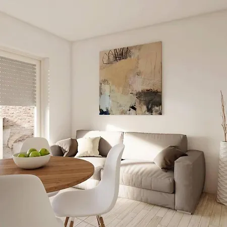 Subic - One Bedroom With Balcony A1 Kampor