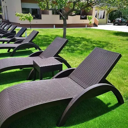 Subic - One Bedroom With Balcony A1 Kampor